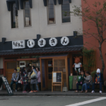 バンドワゴン効果│どうして行列店はできるのだろう？│飲食店にとっては効果抜群！